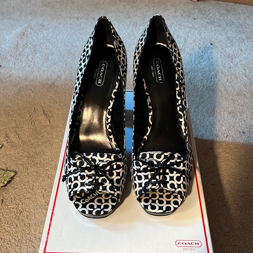 COACH black and white peep toe pumps